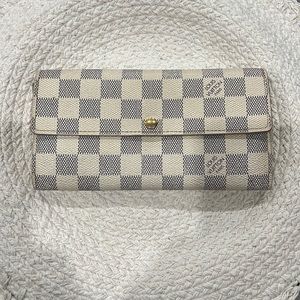 LIVE: Louis Vuitton Damier Azur Wallet -EUC Displayed on Live. Final Sale.